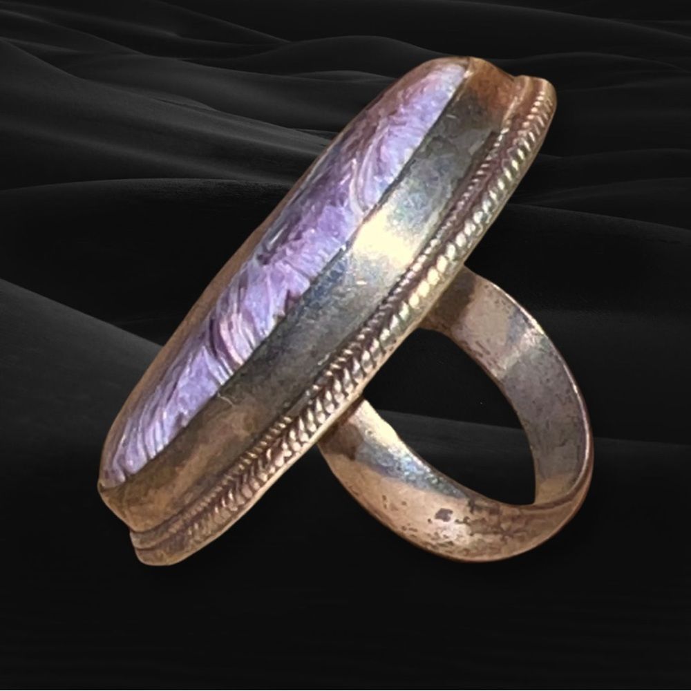Vintage Charoite Purple and Silver Ring in Stamped 925 SS setting. - Picture 5 of 9